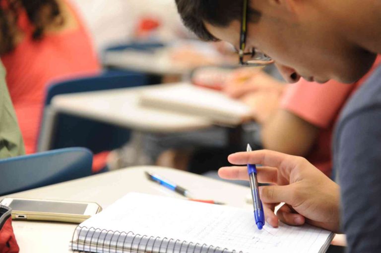 O Brasil no Pisa: O Que Separa os Melhores e os Piores Estudantes?