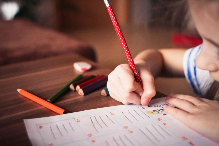 Educação baseada em evidências: como saber o que funciona em educação?