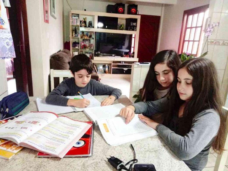 Cidade gaúcha alfabetiza alunos do 1º ano em 2020 e mostra como é possível ter ganhos de aprendizagem durante a pandemia