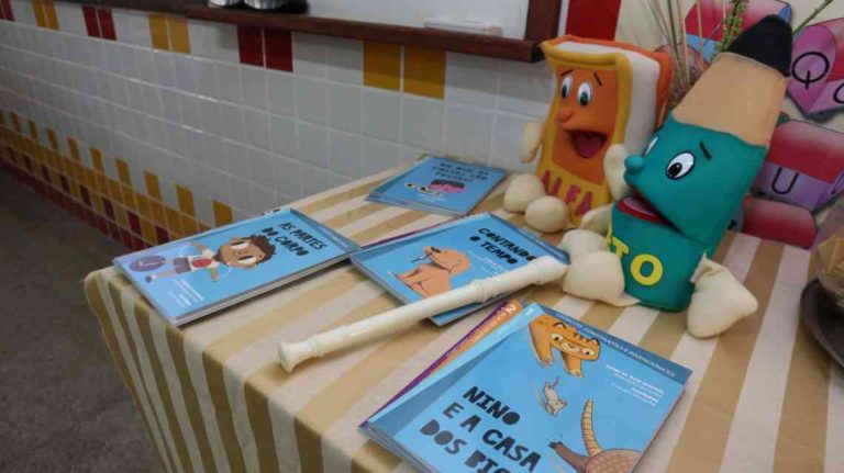 Matéria no Alagoas 24 Horas tem como tema a recepção dos livros da Coleção Leituras pelo município de Marechal Deodoro