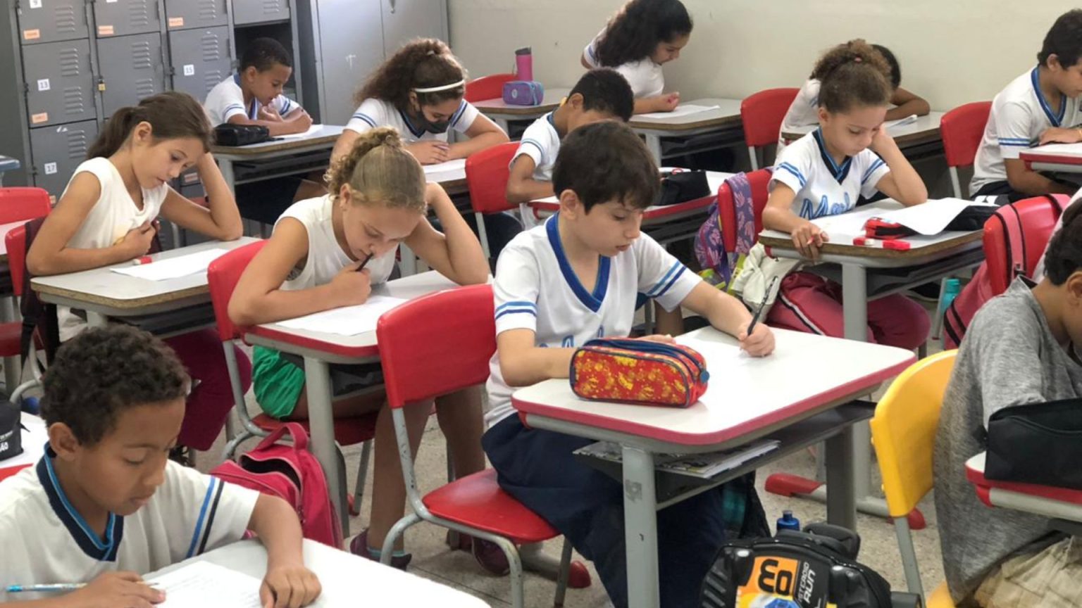 O Papel Fundamental da Escola na Sociedade