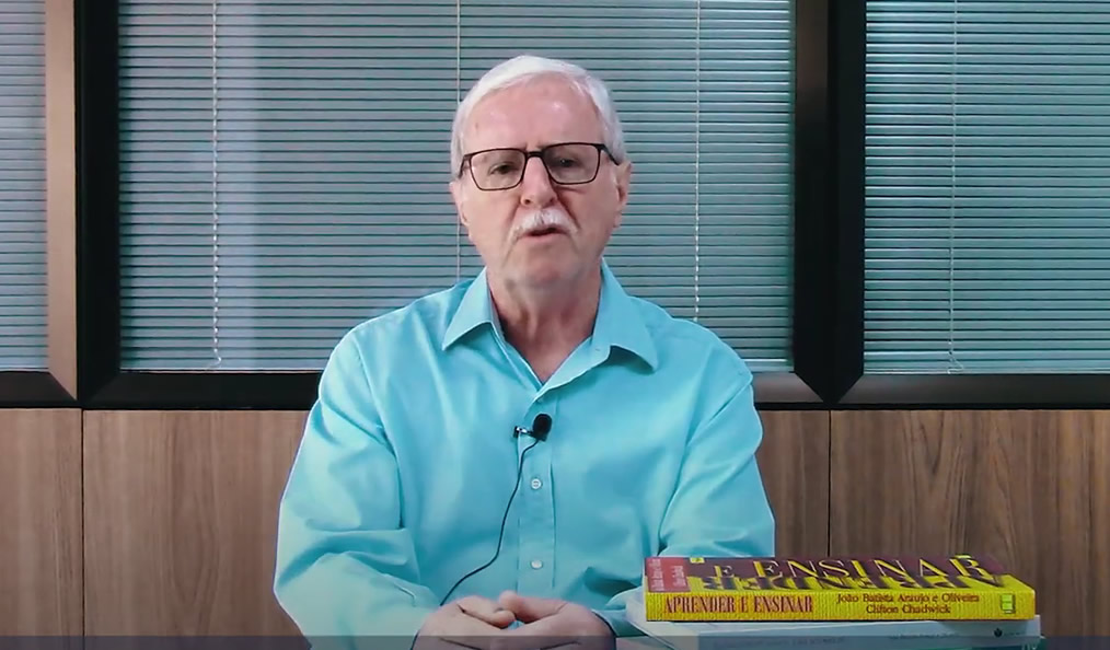 João Batista Oliveira fala sobre a formação dos professores