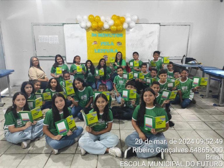 Escola Municipal do Futuro e o Programa de Redação do Instituto Alfa e Beto.